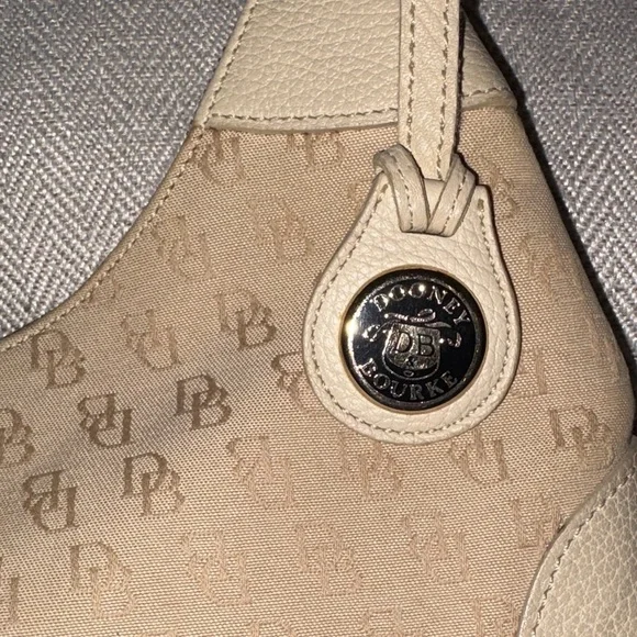 Vintage Dooney & Bourke Cream Hobo Monogram Shoulder Bag Gently Loved 90’s
